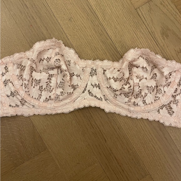 Free People light pink underwire strapless lace bra & removable straps WORN ONCE - Picture 6 of 11